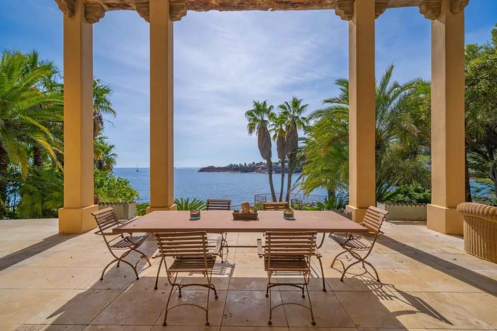 Property photo 1 of 9