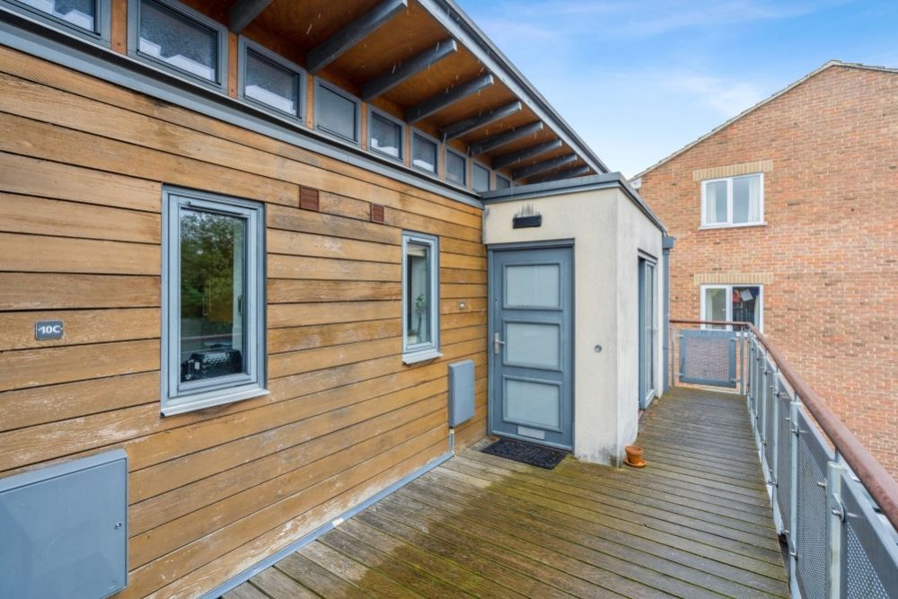 Property photo 1 of 10 External