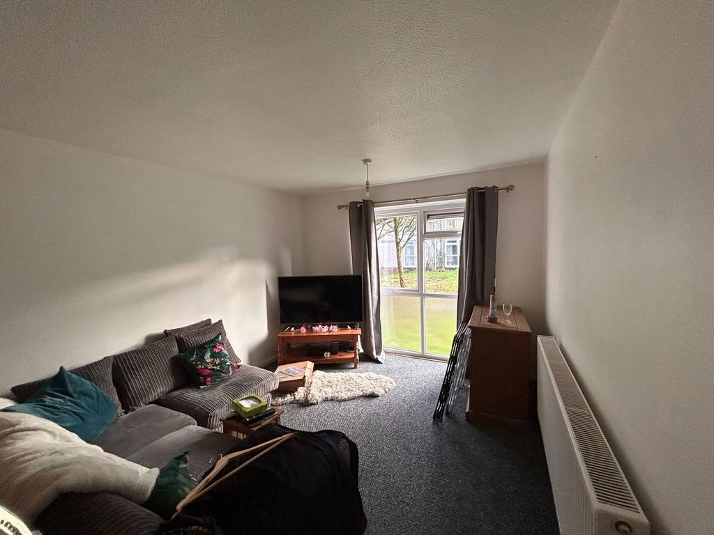 Property photo 2 of 4