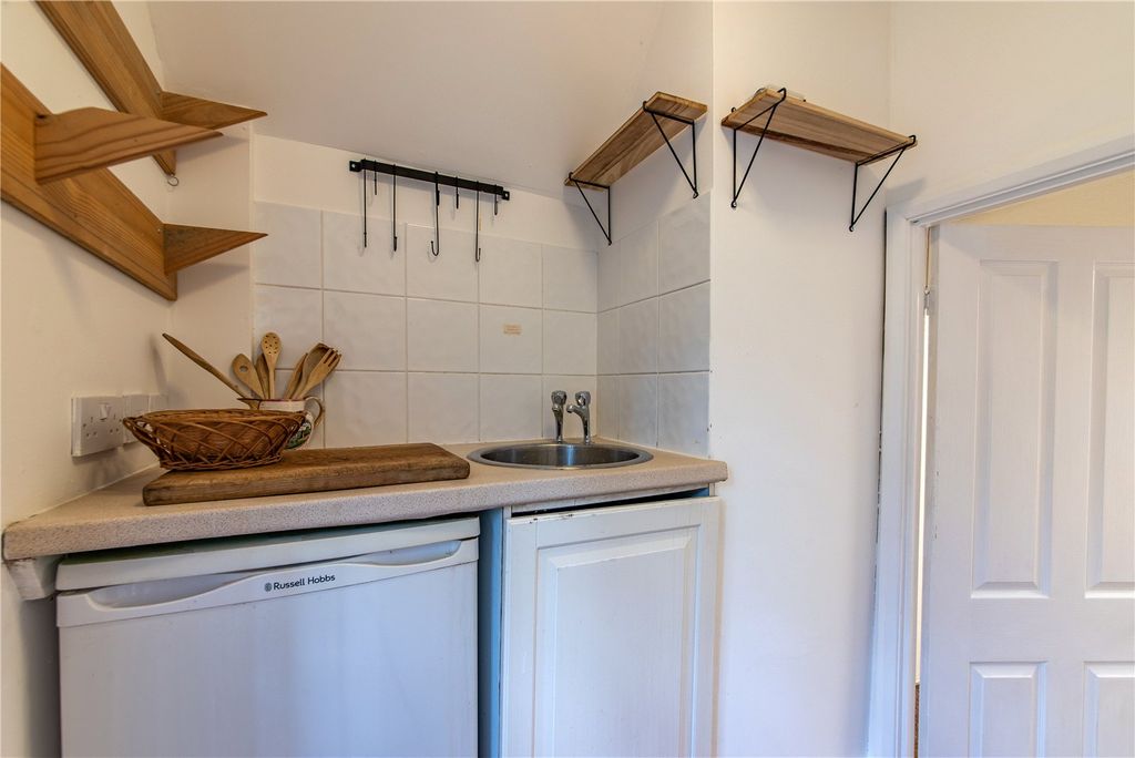 Additional image 23 of 4 bed semi-detached house for saleHigh Street, Hungerford, Berkshire RG17
