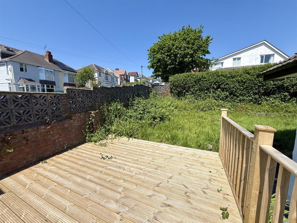 Property photo 3 of 13 External