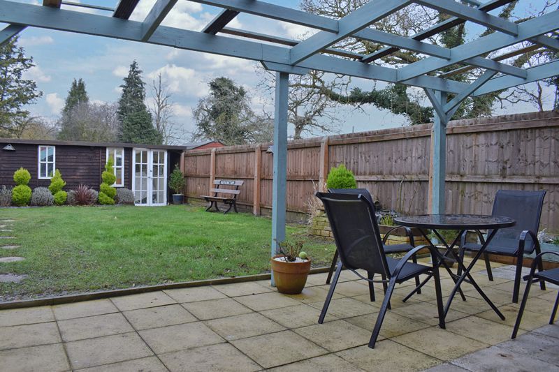 Property photo 2 of 11 Garden