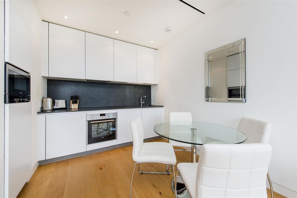 Property photo 3 of 20 Kitchen.Jpg