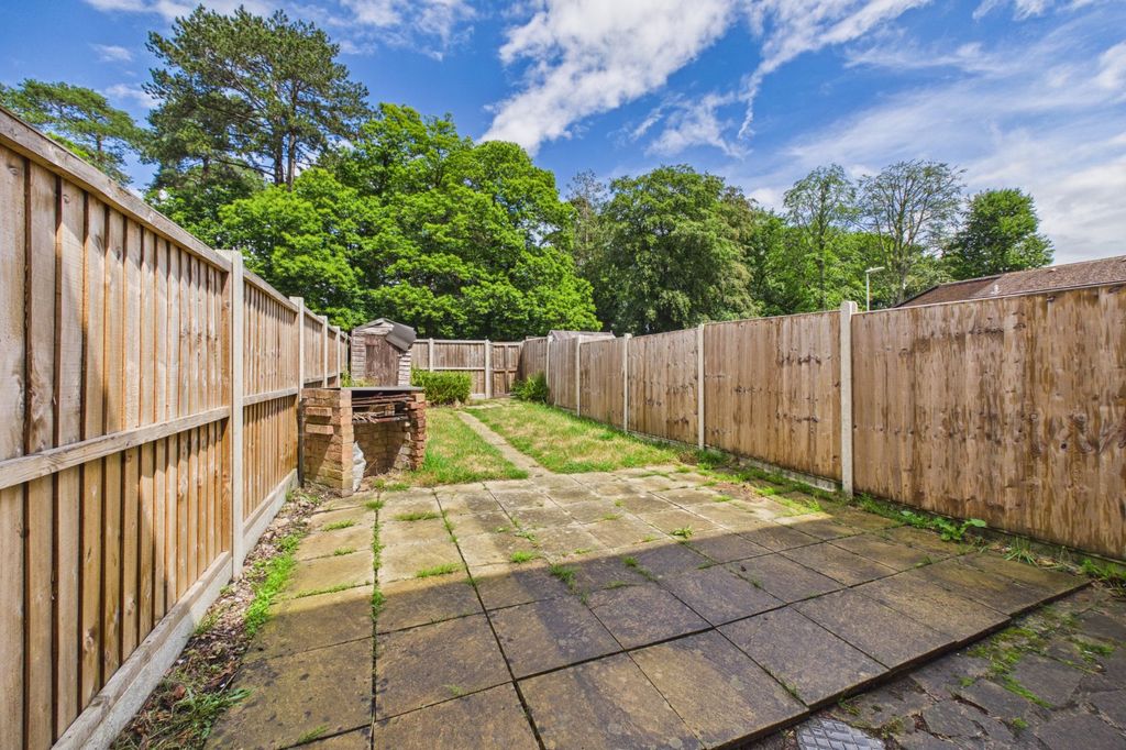 Property photo 3 of 7 Picture No. 12