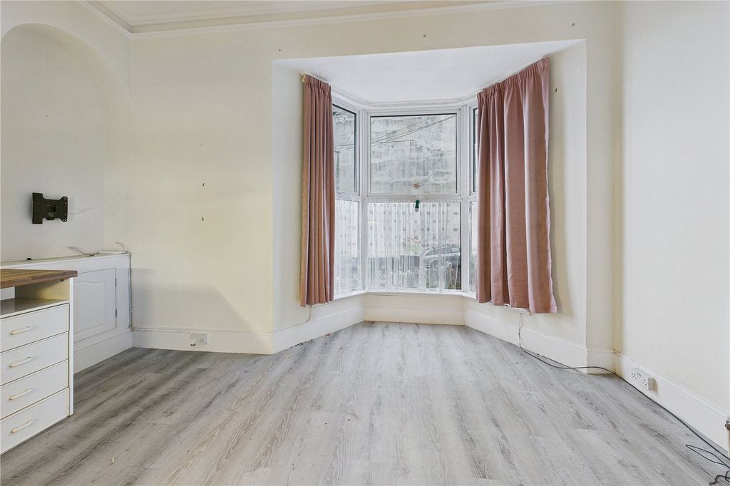 Property photo 3 of 9 Picture No. 02