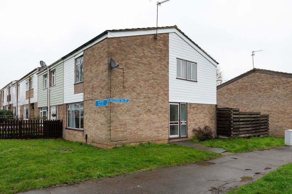 Property photo 1 of 12