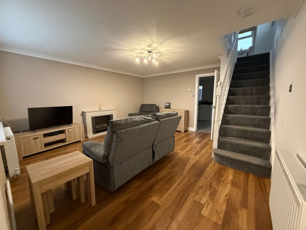 Property photo 2 of 24