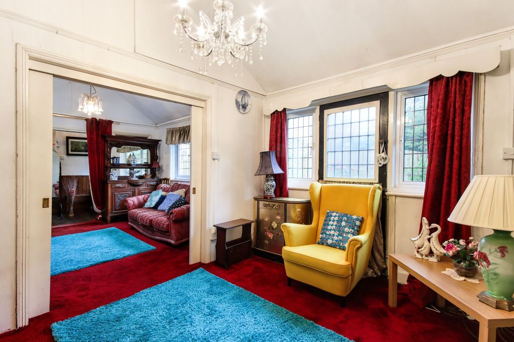 Property photo 3 of 23