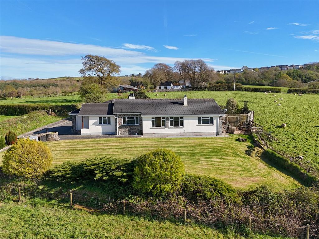 Property photo 3 of 18 New Photo.Jpg