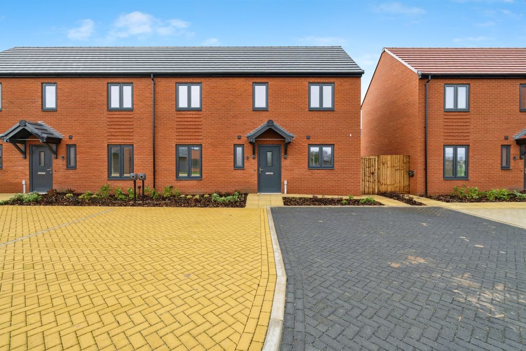 Property photo 2 of 20