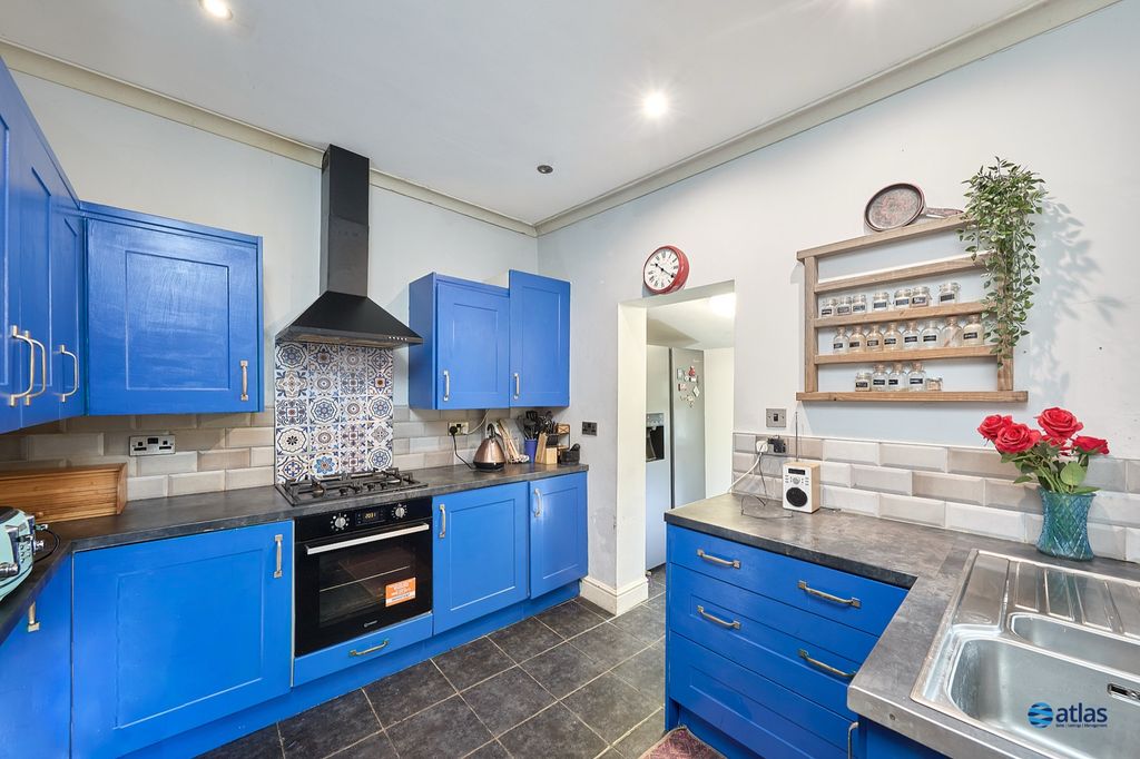 Property photo 3 of 18 Property Image