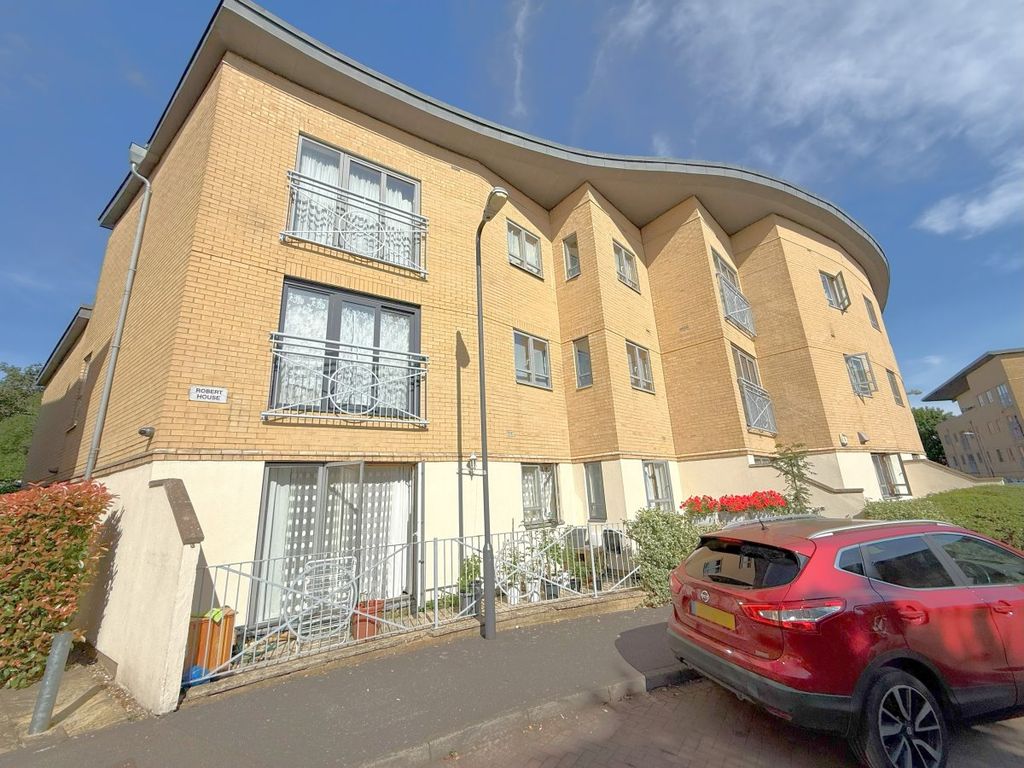 Property photo 1 of 8