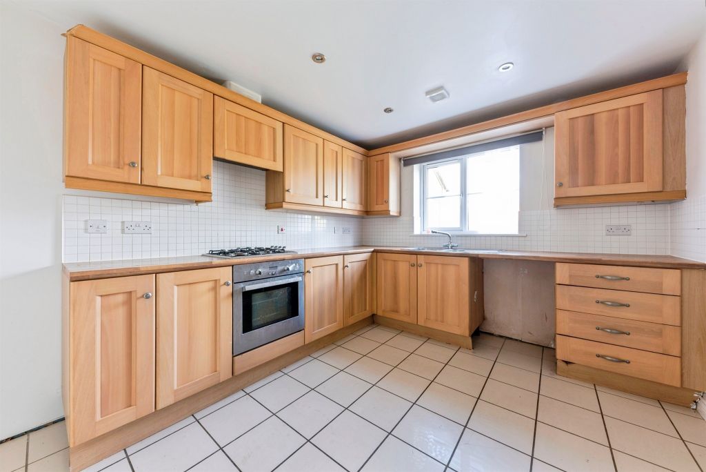 Property photo 3 of 20