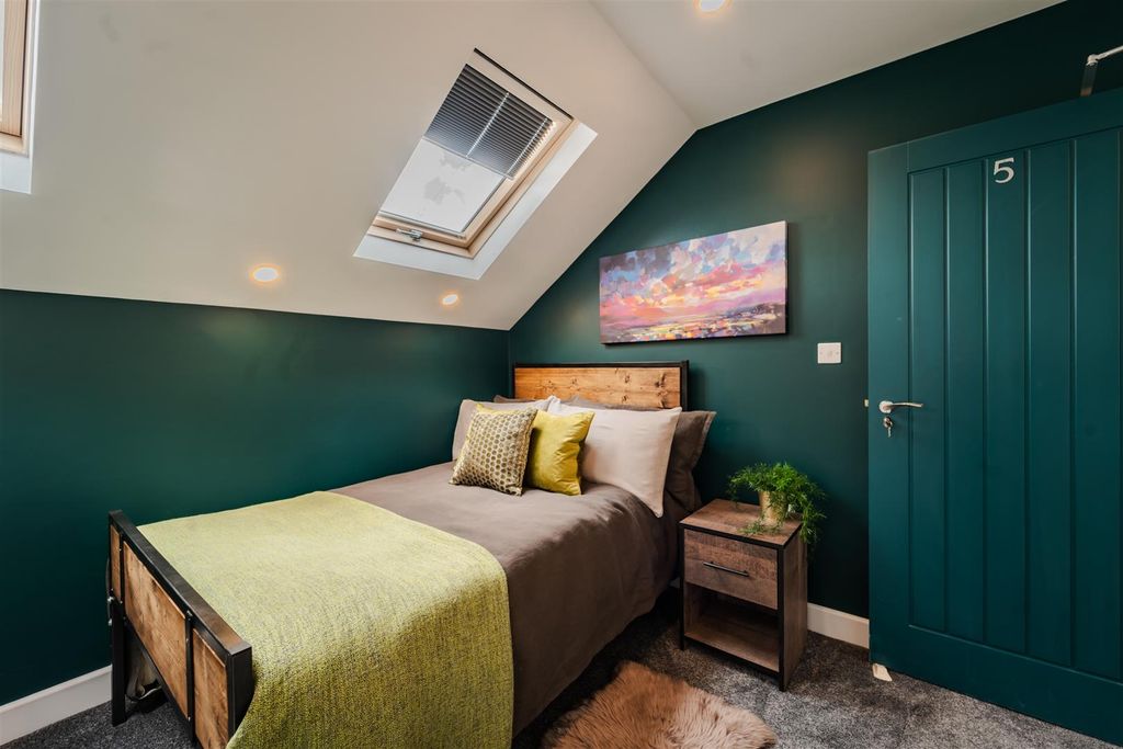 Property photo 3 of 13 011-Dsc00301-Hdr.Jpg