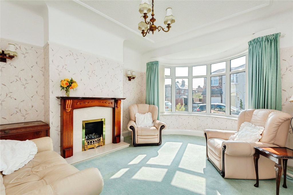 Property photo 2 of 17 Picture No. 01