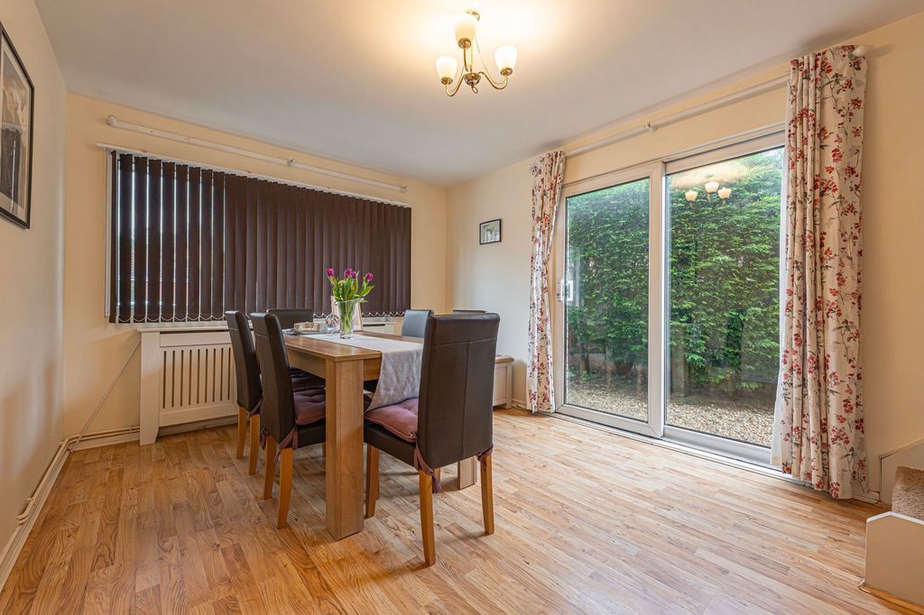 Property photo 3 of 41