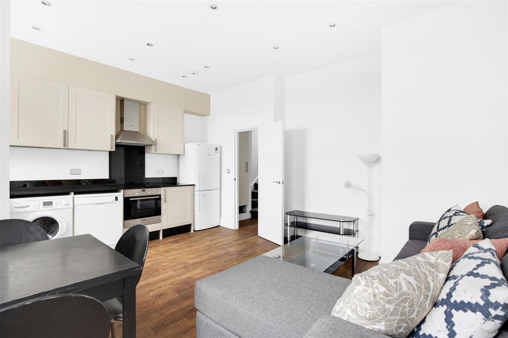 Property photo 3 of 14 Jamc3902.Jpg