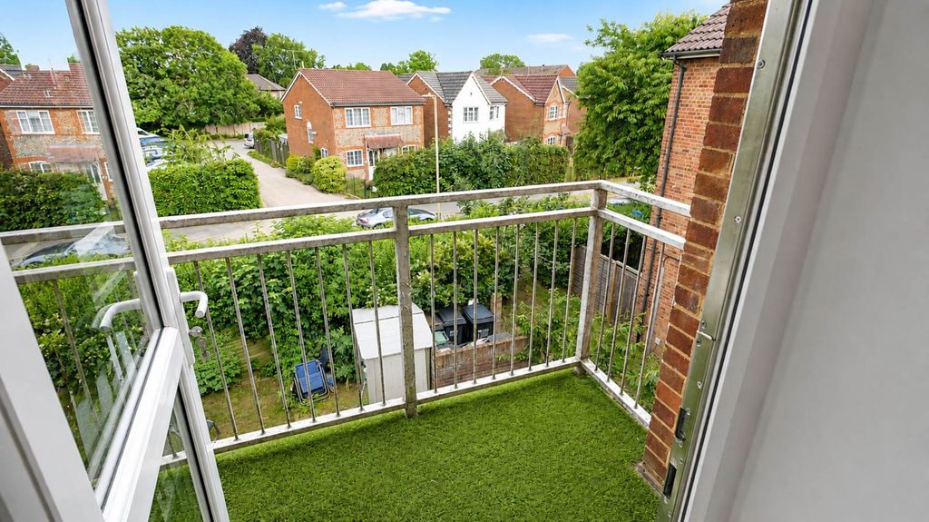 Property photo 3 of 10