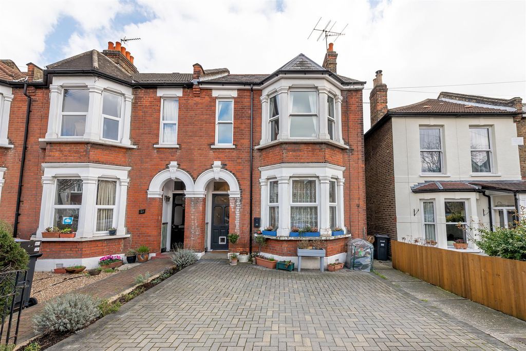 Property photo 1 of 19