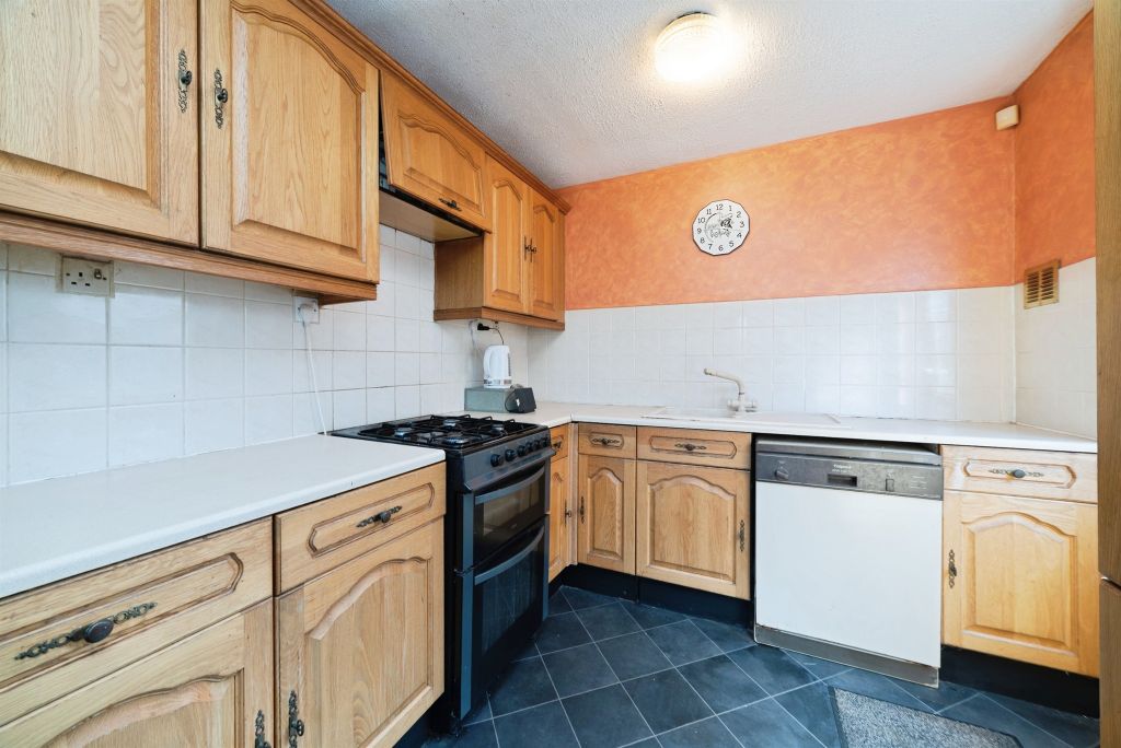 Property photo 3 of 14