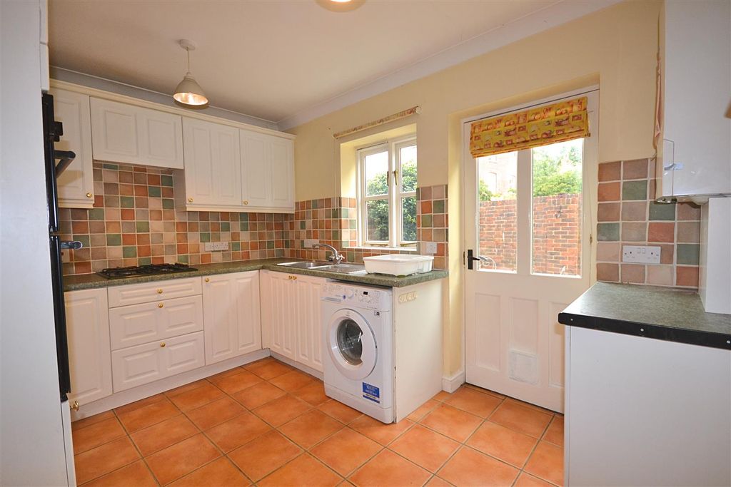 Property photo 3 of 8 5.Png