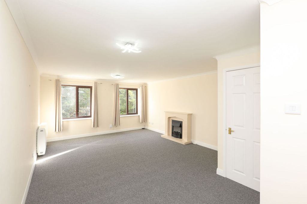 Property photo 2 of 24