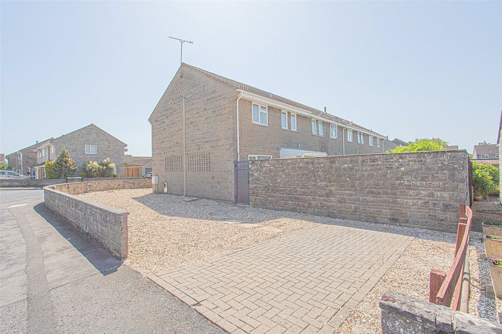 Property photo 3 of 14 Picture No. 05