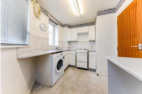 Property photo 2 of 7