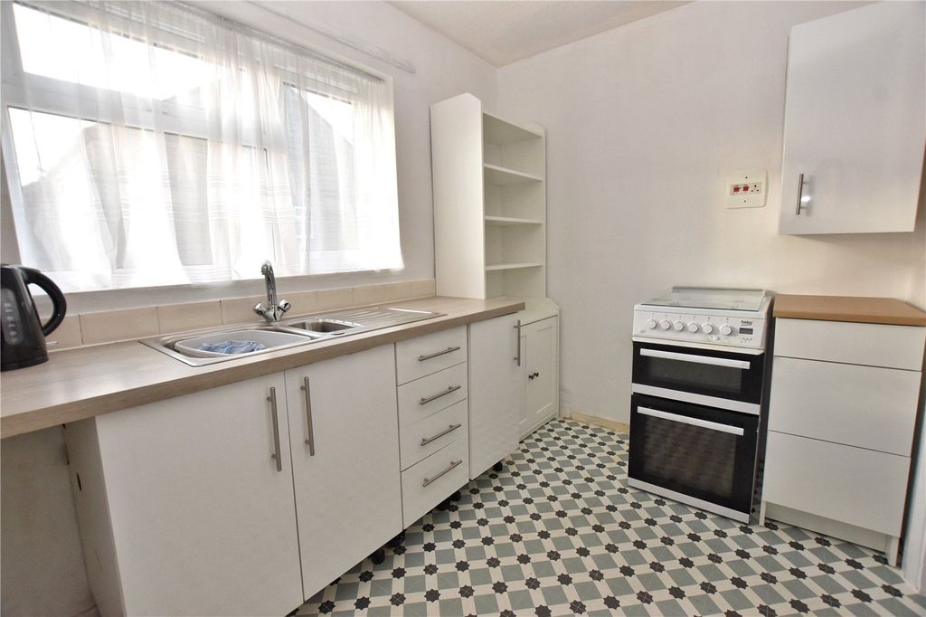 Property photo 2 of 15 Kitchen