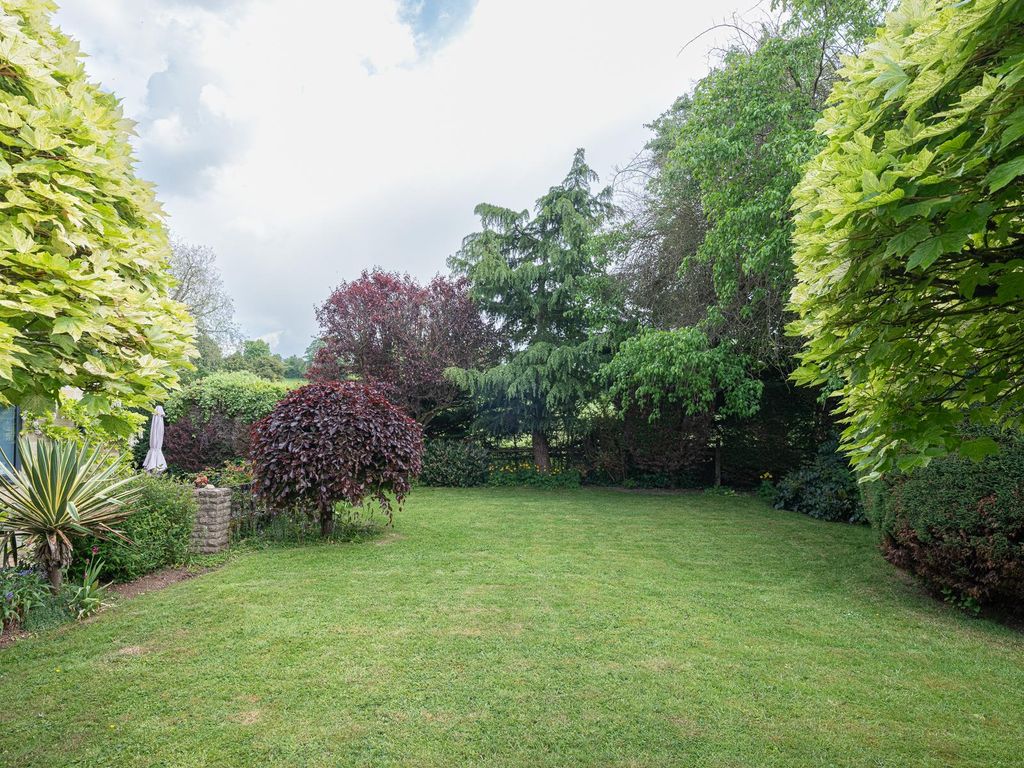 Property photo 3 of 17 Image