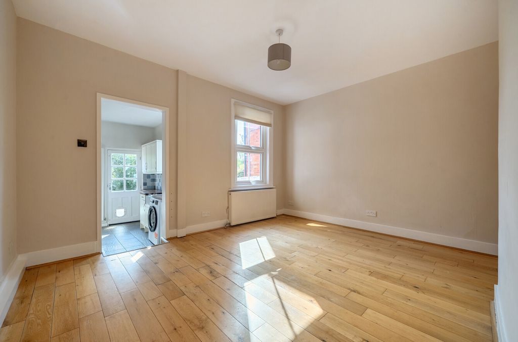Property photo 3 of 19 1-6Abc4Cdcca6E5-1...