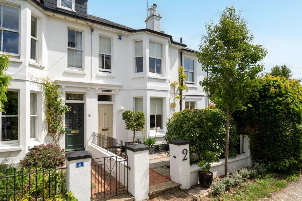 Property photo 2 of 30 15-Web-Or-Mls-2 Corft Lane Finshed Edits-15.Jpg