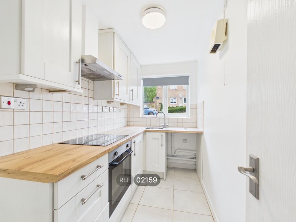 Property photo 2 of 14 Kitchen