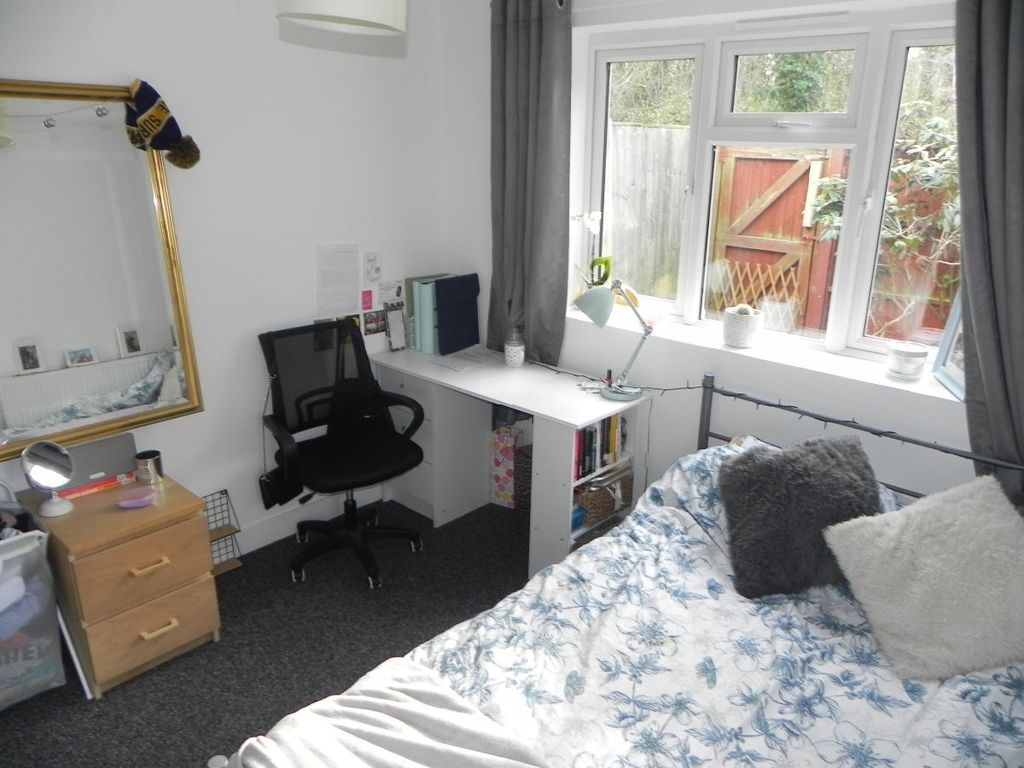 Property photo 1 of 34