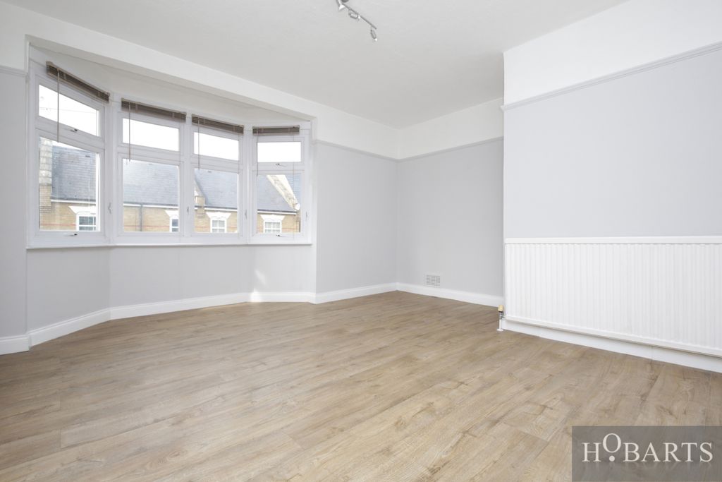 Property photo 3 of 12 Gallery