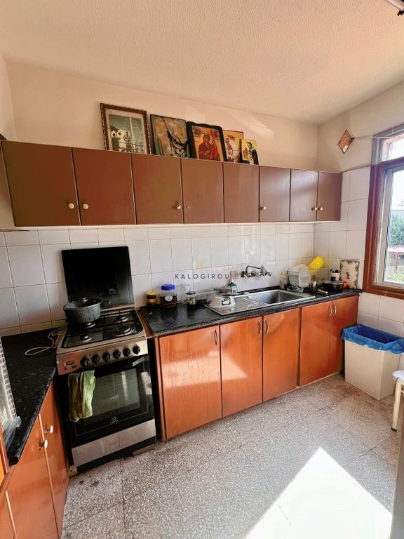 Property photo 2 of 24