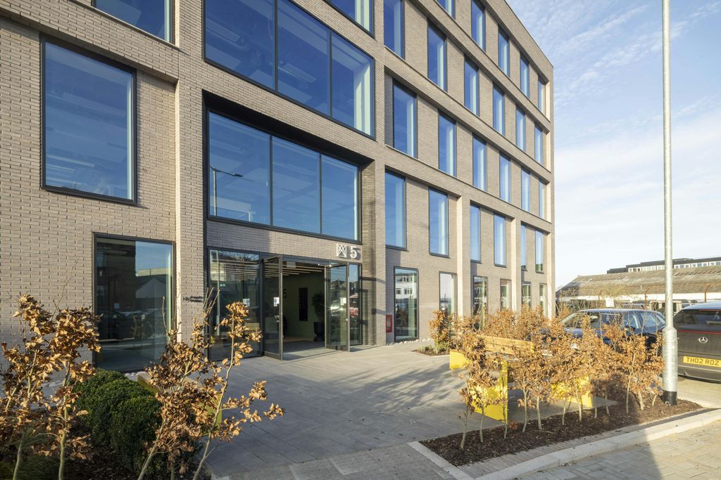 Property photo 2 of 9 Smart Power Road Studio 5 Launch4.Jpeg