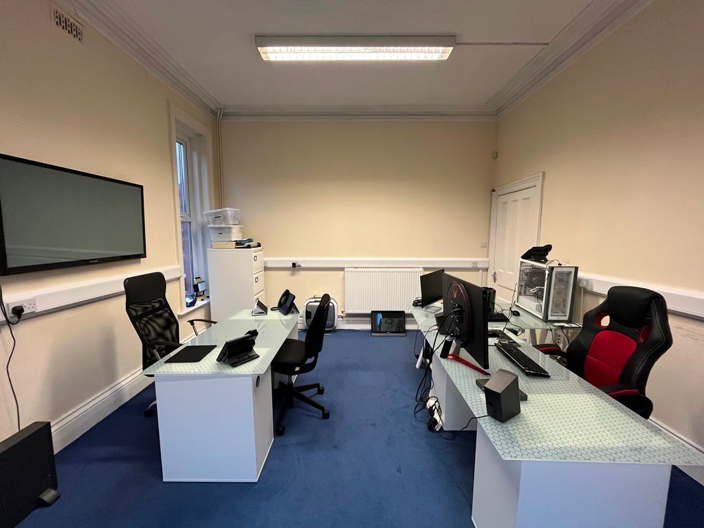 Property photo 1 of 6