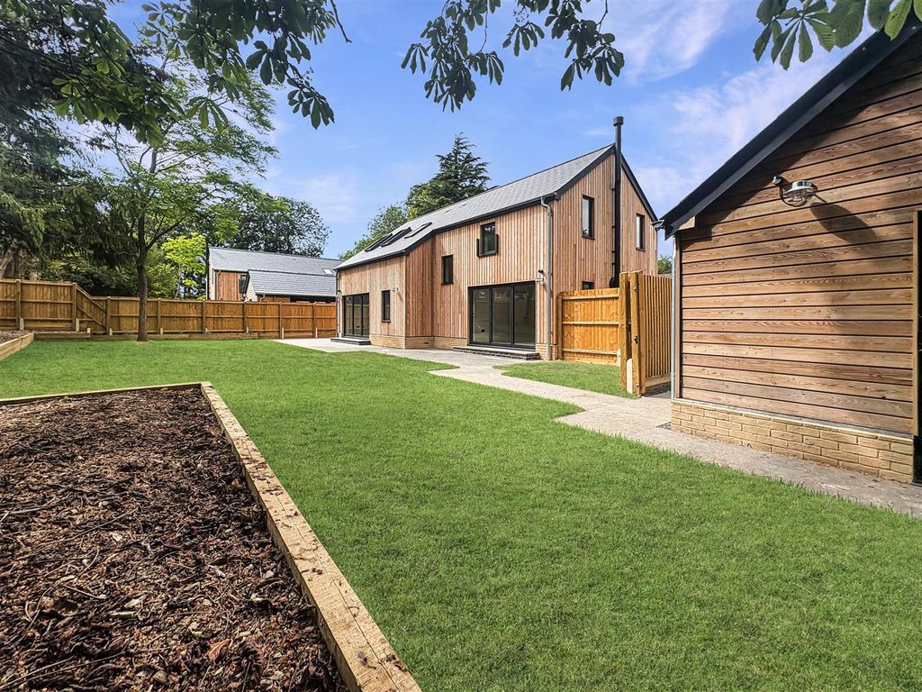 Property photo 1 of 17 7593030d21239459780A92ba11733647A8Ddff4E.Jpg