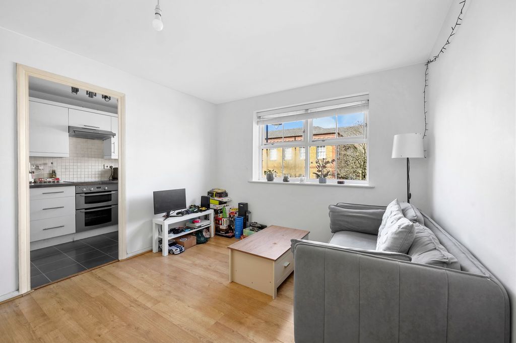 Property photo 3 of 8