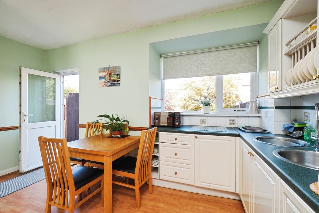 Property photo 3 of 24 Pbox-Img.Jpg