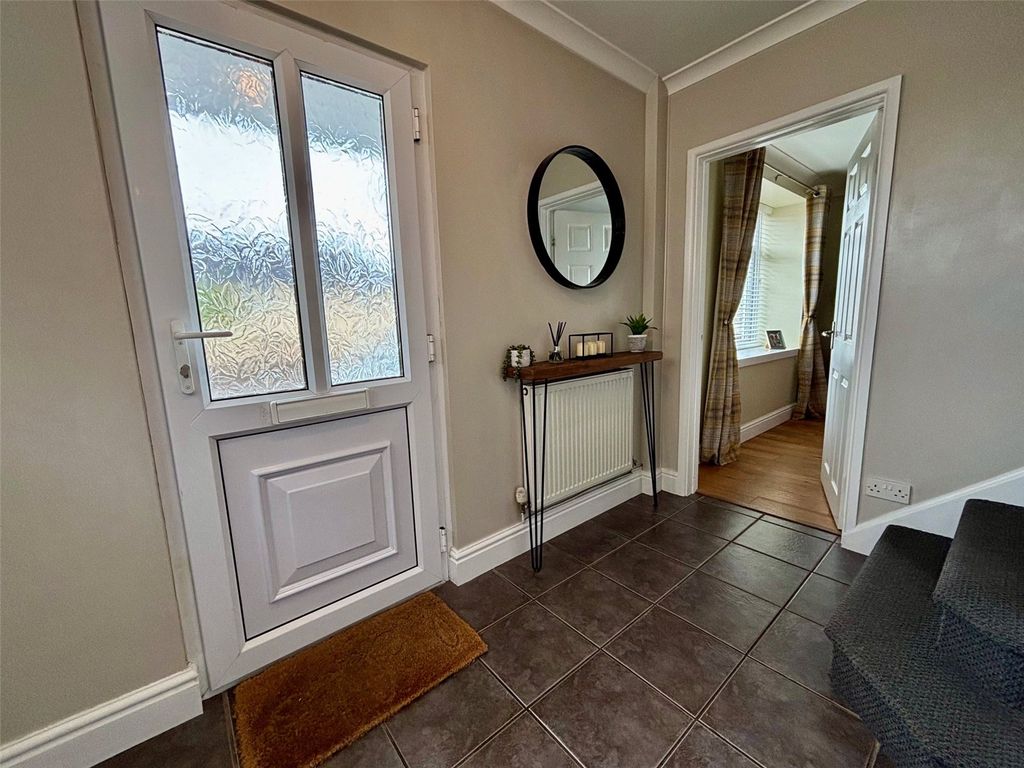 Property photo 3 of 28 Picture No. 03