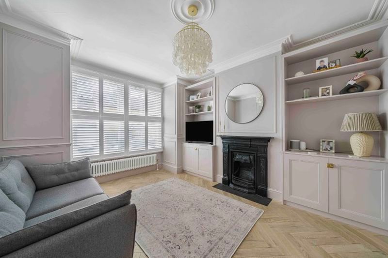 Property photo 3 of 25 Reception