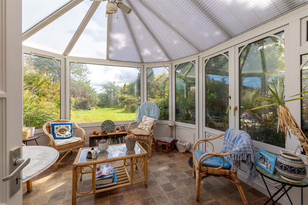 Property photo 2 of 48 Picture No. 02