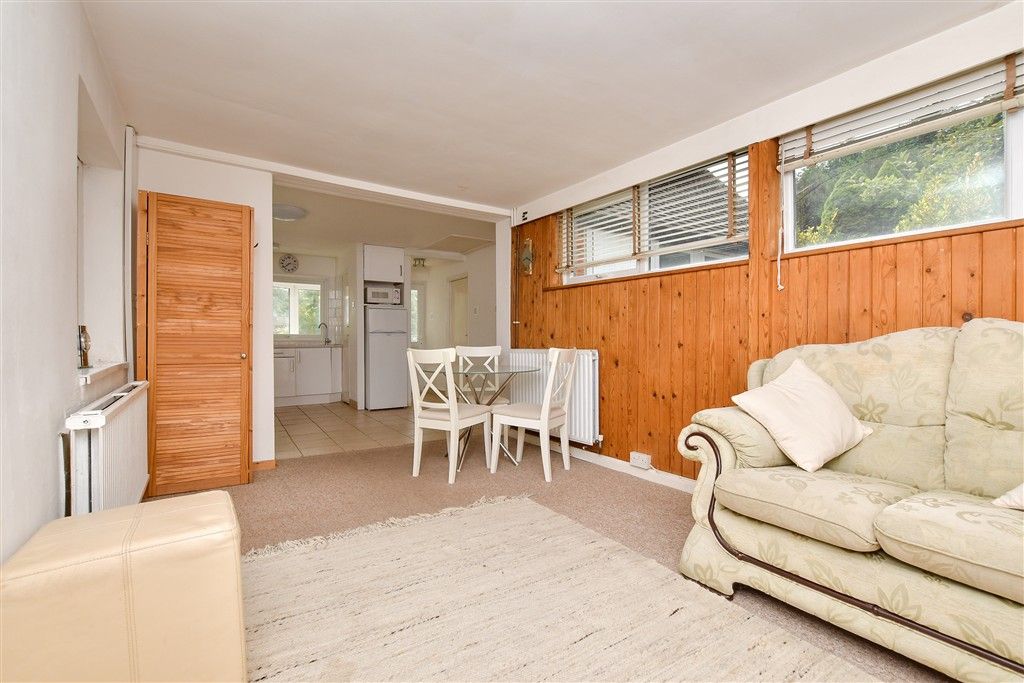 Property photo 2 of 19 Lounge/Diner