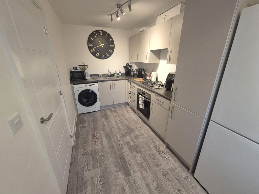 Property photo 2 of 10 Picture No. 03