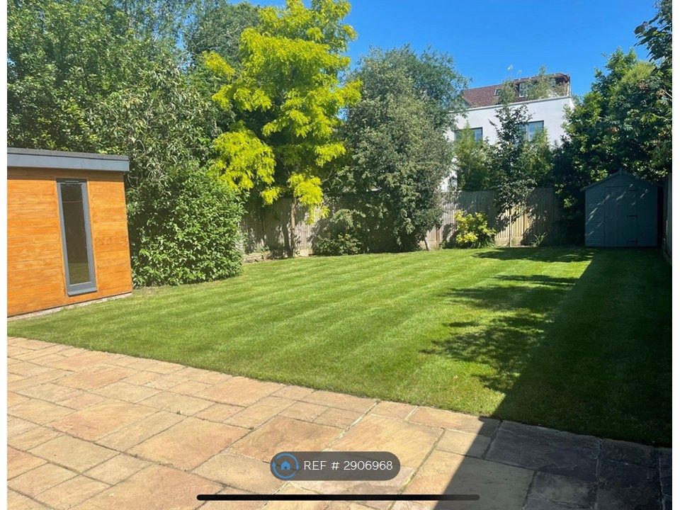 Property photo 2 of 24