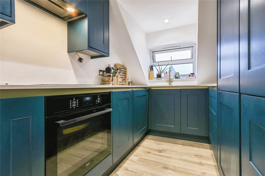 Property photo 3 of 18 Picture No. 08