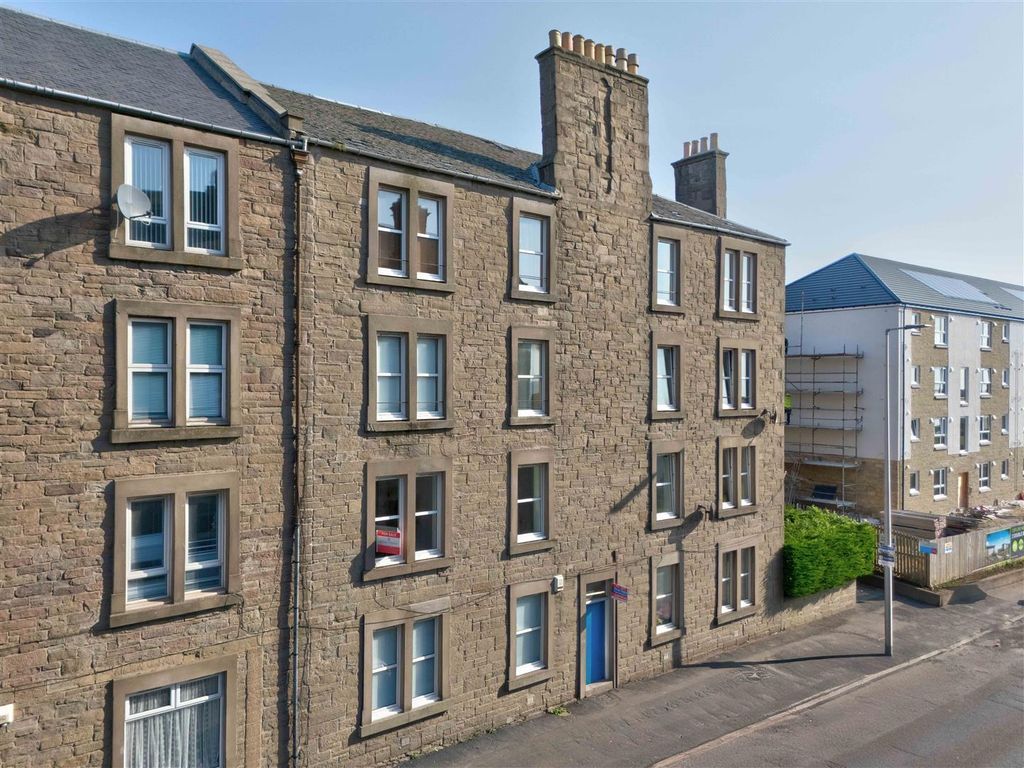 Property photo 1 of 11 1R 107 Clepington Road Dundee-11.Jpg