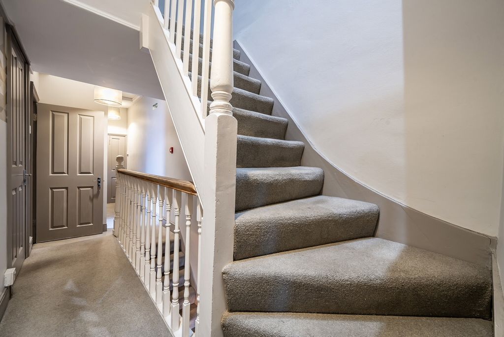 Property photo 3 of 24 1341947-7-68B1d34...